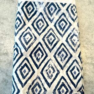 Crib skirt never used